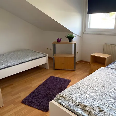 Zimmervermietung Loesken Lägenhet Duisburg